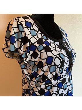 JTB Geometric Pattern Short Sleeve Scoop Neck Top